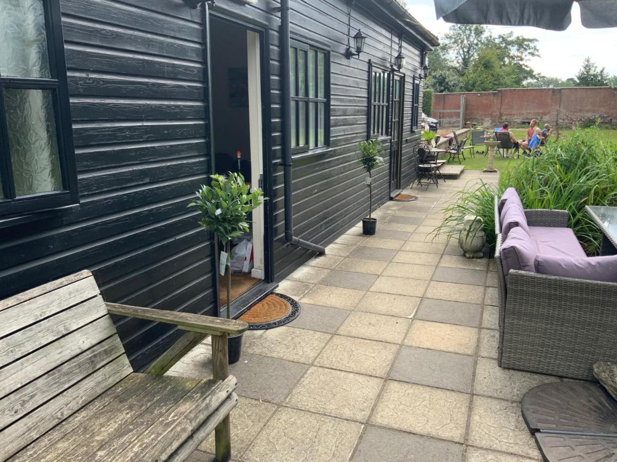 The Oak Rooms Coltishall Экстерьер фото